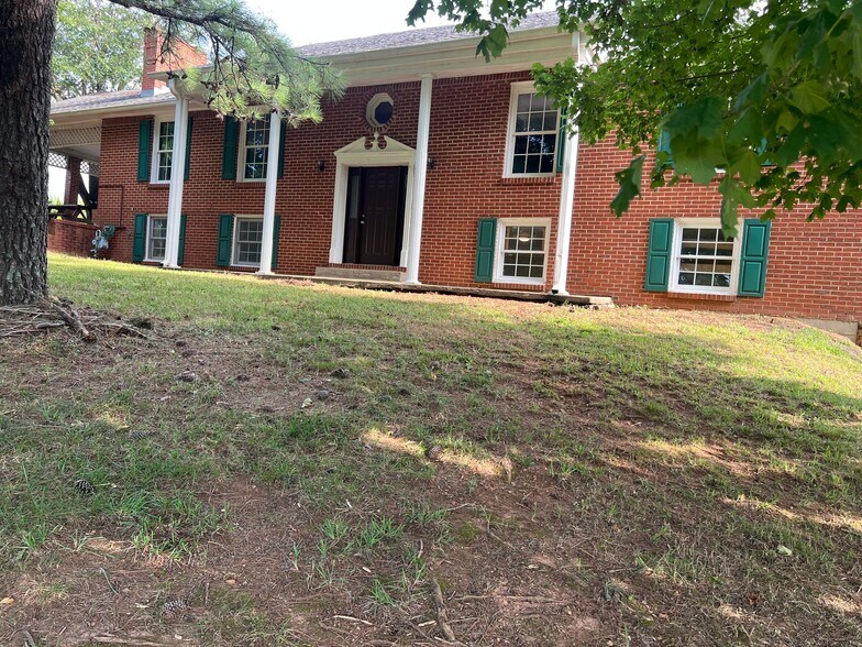 Building Photo - 8028 Hwy 49 E