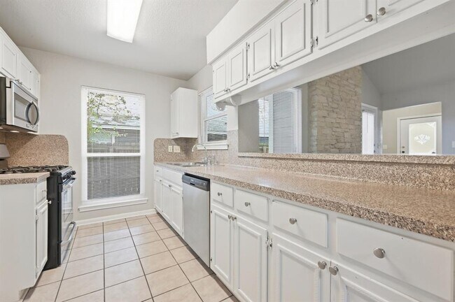 Building Photo - 2514 Howellwood Wy