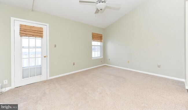Building Photo - 2810 Yarling Ct
