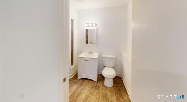 Building Photo - 1 Cottontail Rd