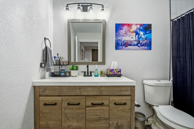 Building Photo - 2837 S Hills Ave