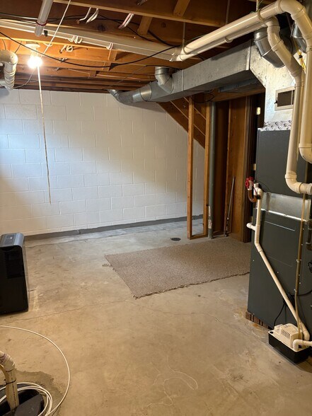 Building Photo - 2312 Darwin Ln