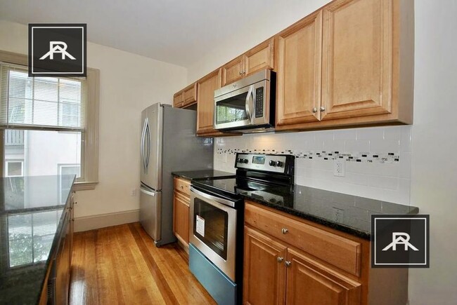 Building Photo - 6 bedroom in Brighton MA 02135