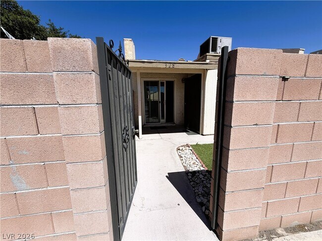 Building Photo - 328 N Linn Ln