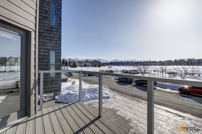 Building Photo - 1835 W 15th Ave