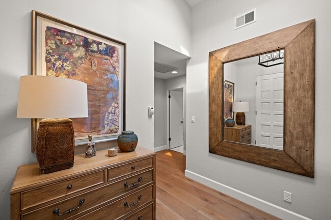 Building Photo - 118 Coronada Cir