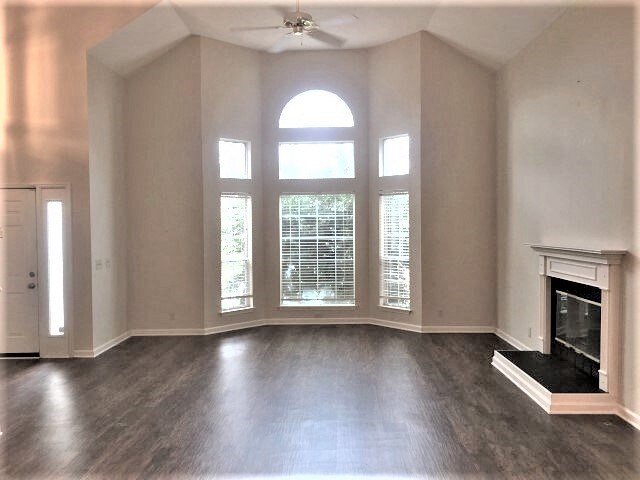 Building Photo - 164 Holt Hills Rd