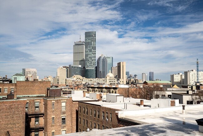 Building Photo - 114 Fenway