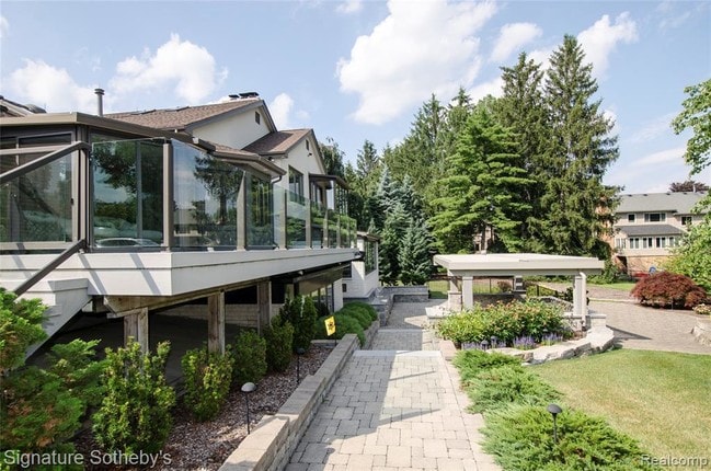 Building Photo - 2103 Pippin Ct