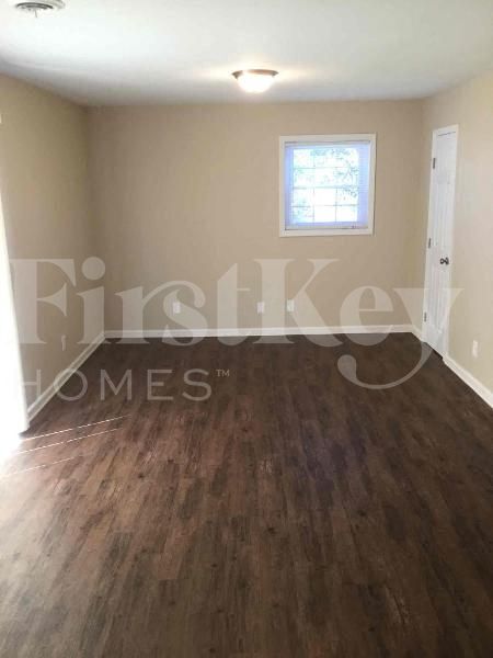 Building Photo - 2364 Tiffany Cir