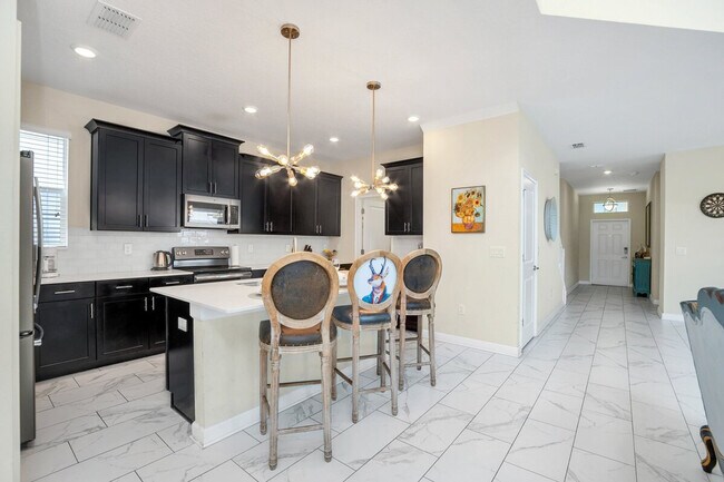 Building Photo - 1555 Flange Dr