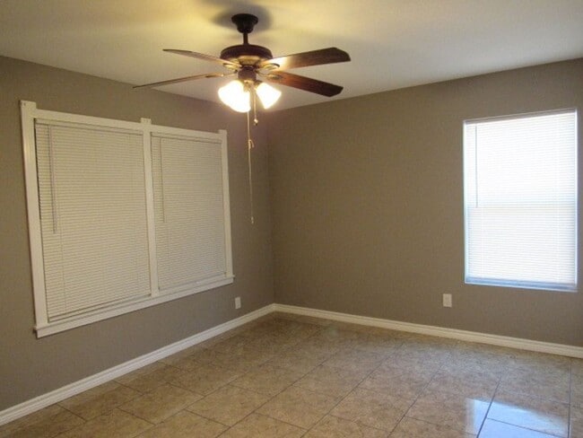 Building Photo - 2 br, 1 bath House - 2929 Brawner Parkway