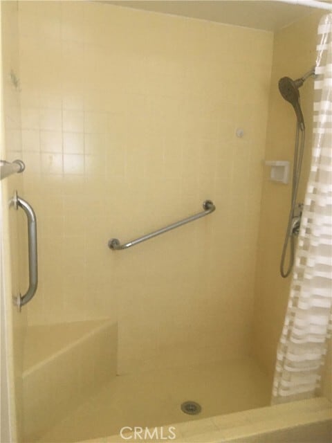 Building Photo - 2405 Midwickhill Dr