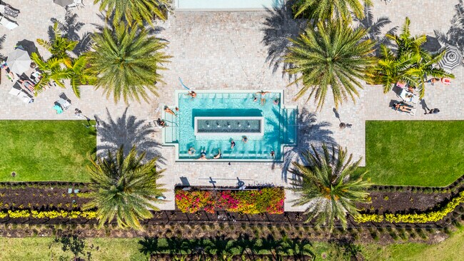 Building Photo - 18579 Ives Dr