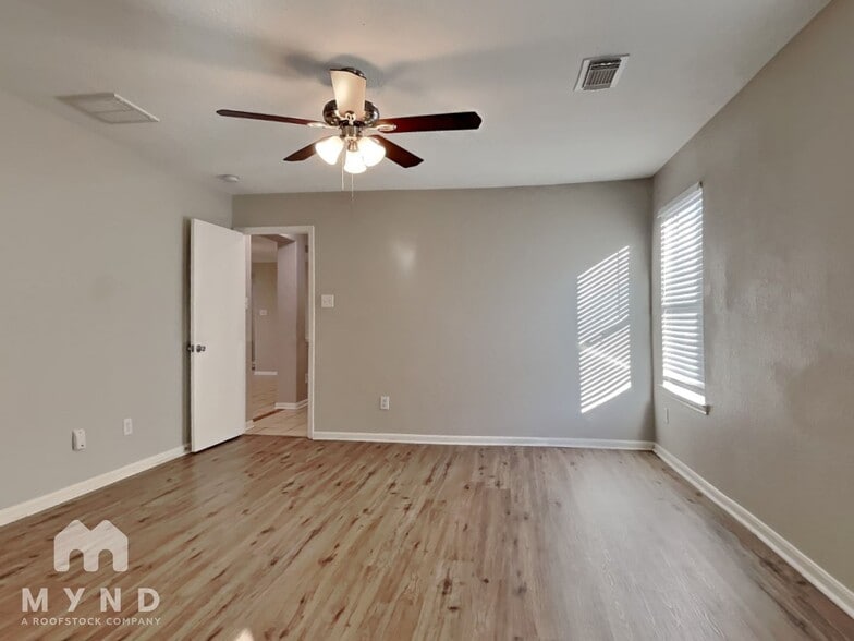 Building Photo - 21307 Shadow River Ln