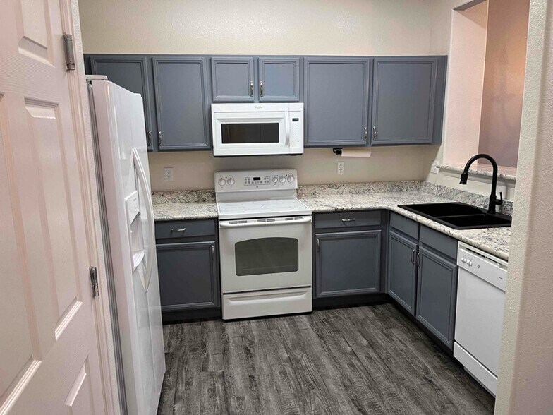 Building Photo - 1888 Reilly Grove