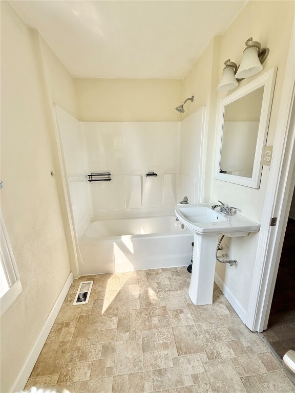 Building Photo - 115 S Lawn Ave