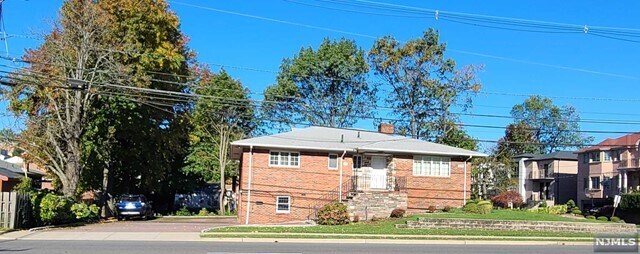 Building Photo - 1275 Palisade Ave