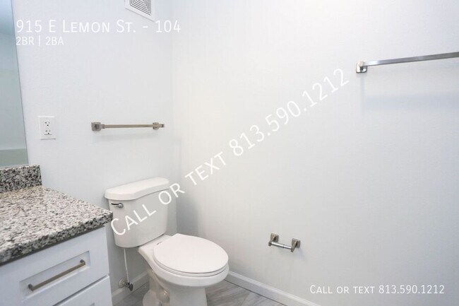Building Photo - 915 E Lemon St