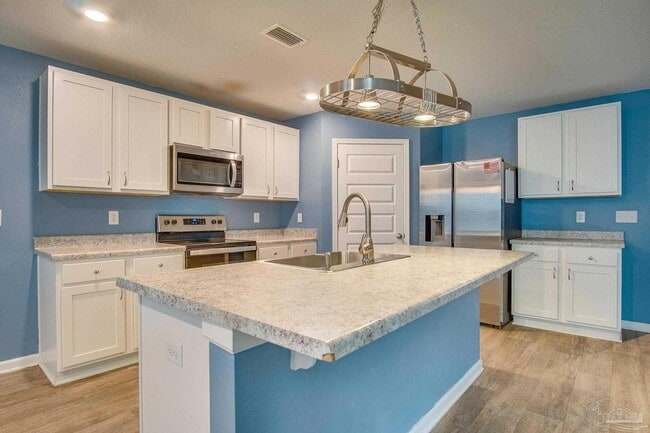 Building Photo - 10589 Queens Gate Cir