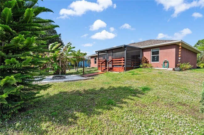 Building Photo - 2613 39th St SW