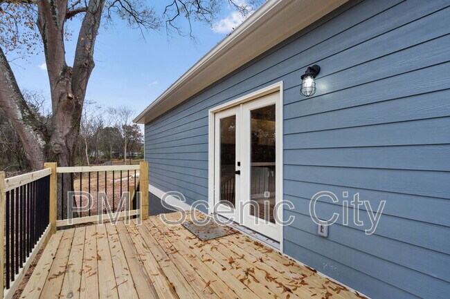 Building Photo - 1316 Gadd Rd