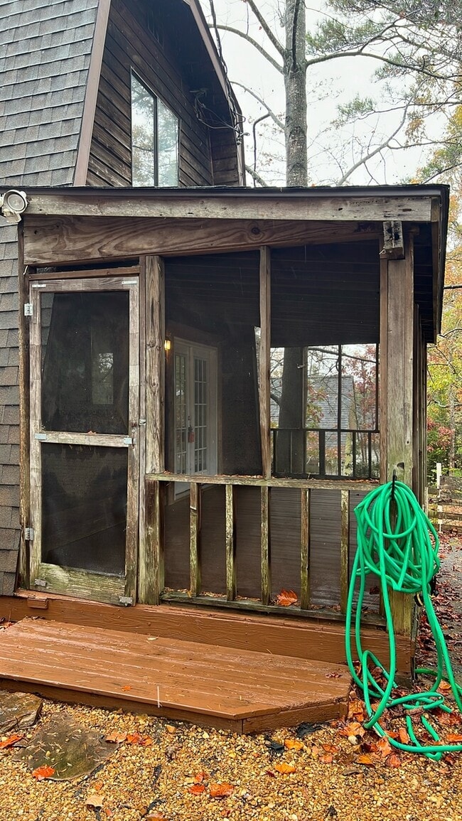 Building Photo - 8710 Century Trail