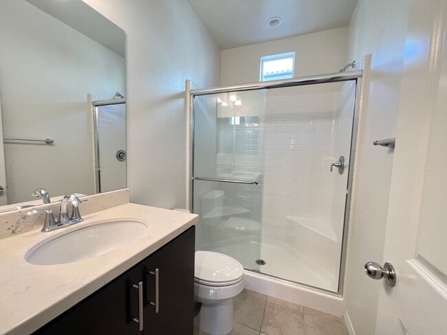 Building Photo - Wonderful 3 Bedroom 3 Bathroom Anaheim Condo in Gated Community