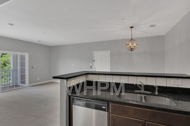 Building Photo - 4846 Bevendean Dr