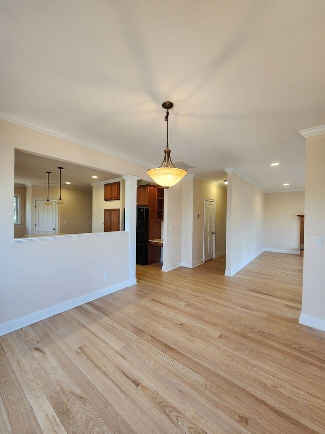 Building Photo - Black Mountain Rental-Mountain Views