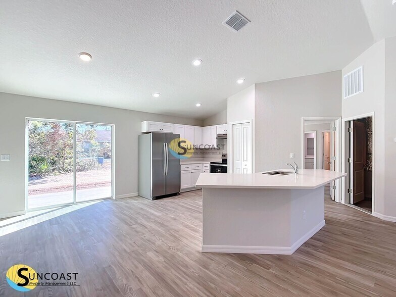 Building Photo - 119 Dogwood Dr Loop