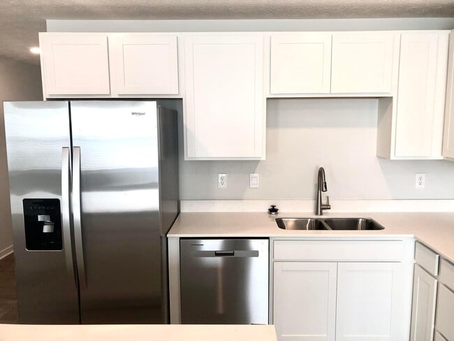 Building Photo - 6369 Bellmouth Rd