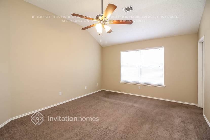 Building Photo - 2076 Rushmore Ct