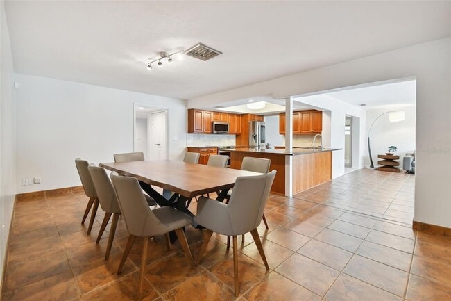 Building Photo - 4328 40th St S