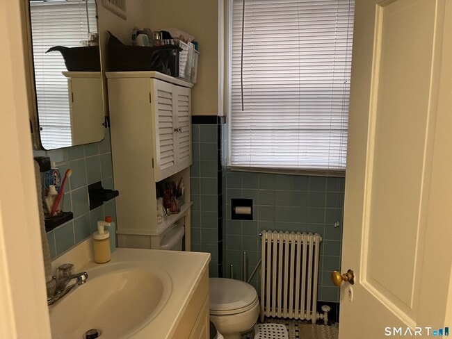 Building Photo - 28 7th St