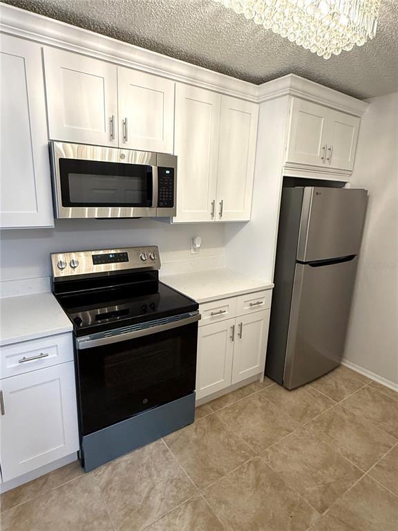 Building Photo - 604 Kenwick Cir