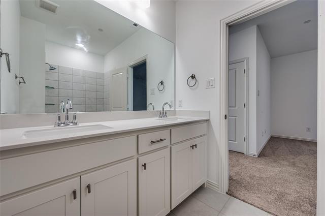 Building Photo - 8940 Samara St