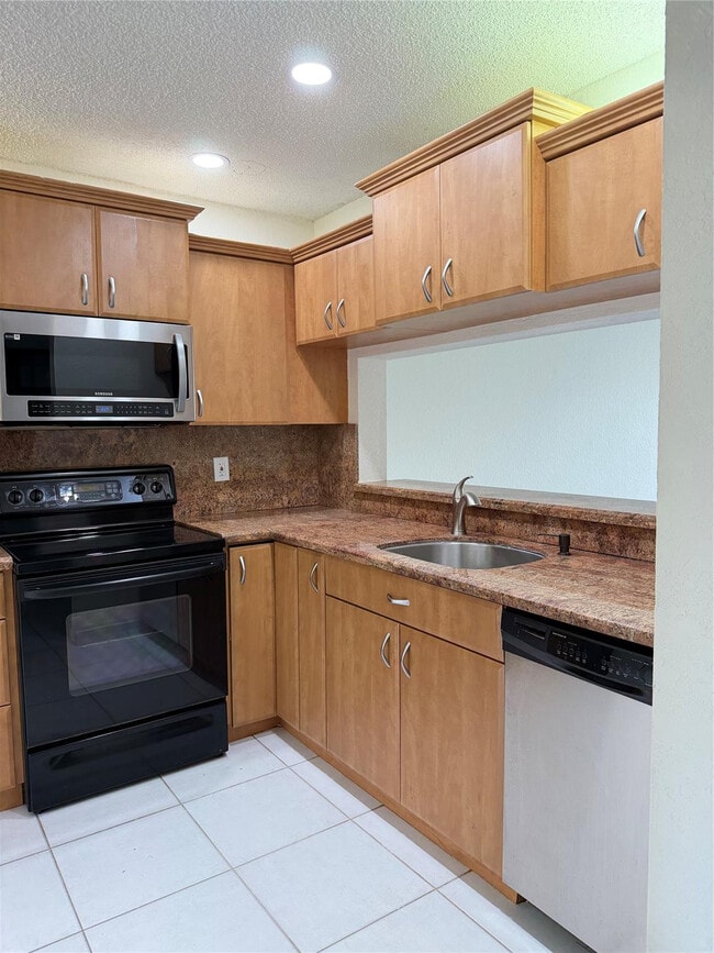 Building Photo - 10701 NW 14th St