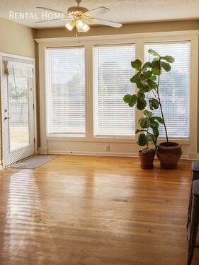 Building Photo - Large 2-Story w/finished basement + fence ...