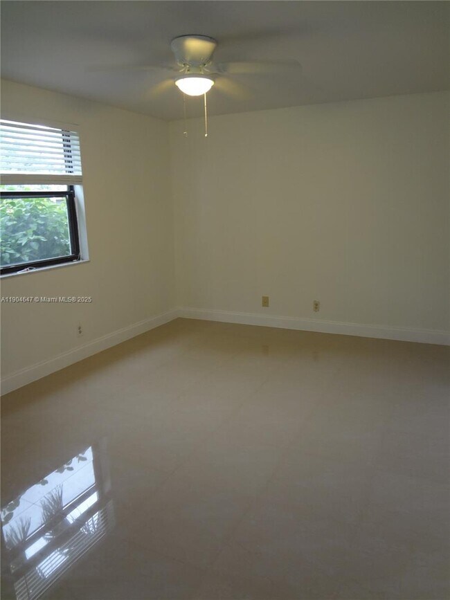 Building Photo - 10125 W Sunrise Blvd