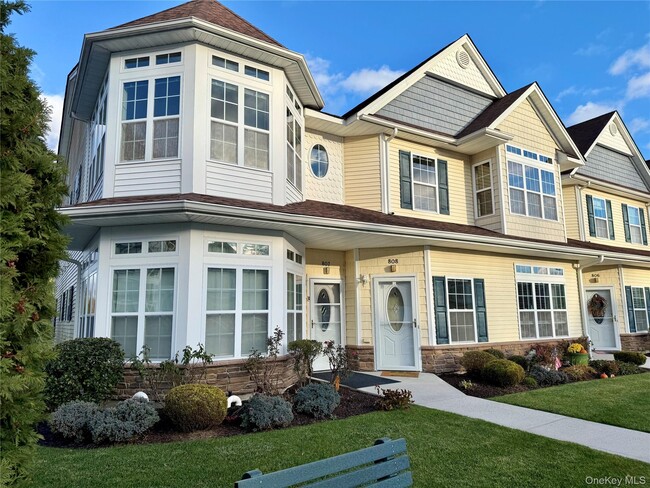 Building Photo - 808 Egrets Lndg