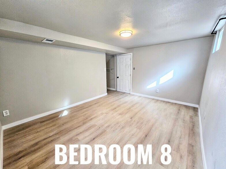 Building Photo - 9210 Meade St