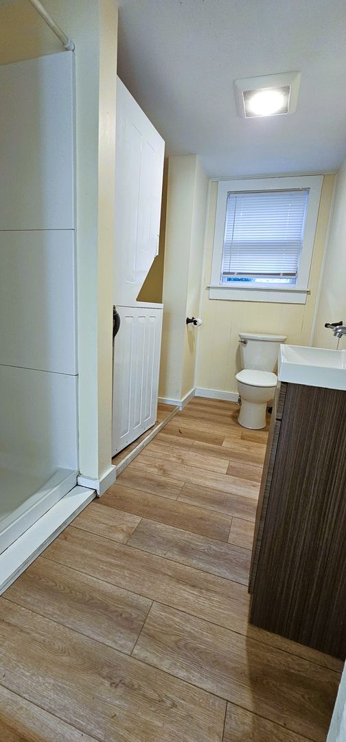 Building Photo - 50-52-52 Howard St