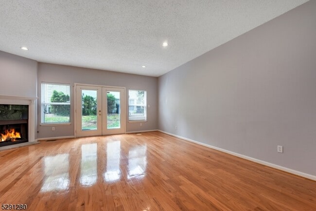 Building Photo - 8708 Brittany Dr