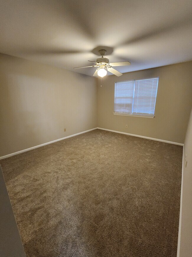 Master Bedroom - 1905 Shades Cliff Ter