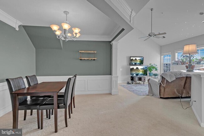 Building Photo - 21855 Locomotive Terrace