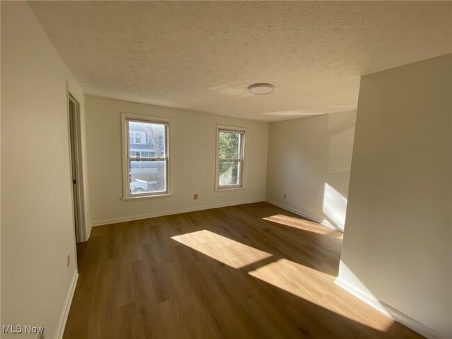 Building Photo - 4210 Clinton Ave