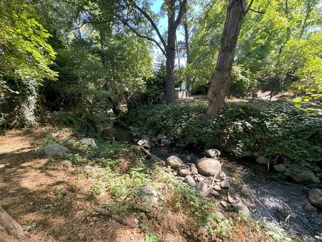 Building Photo - 16 Van Ness Ave