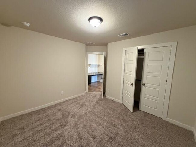 Building Photo - New Build in China Spring