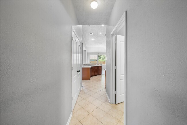 Building Photo - 24910 Crystal Stone Ln
